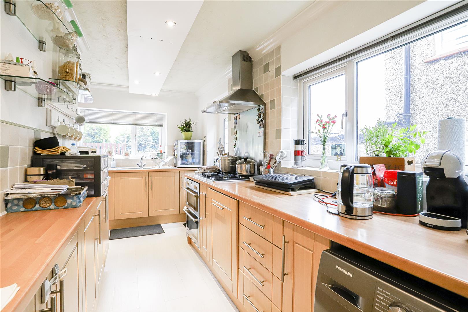 3 Bed Semi-detached House For Sale - Main Image